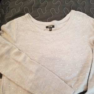 Lightweight pullover sweater